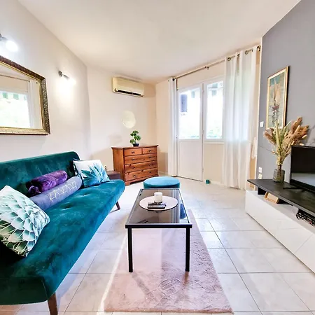 Mobius - Cozy Bacvice Apartamento *