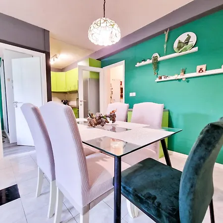 Mobius - Cozy Bacvice Apartamento *